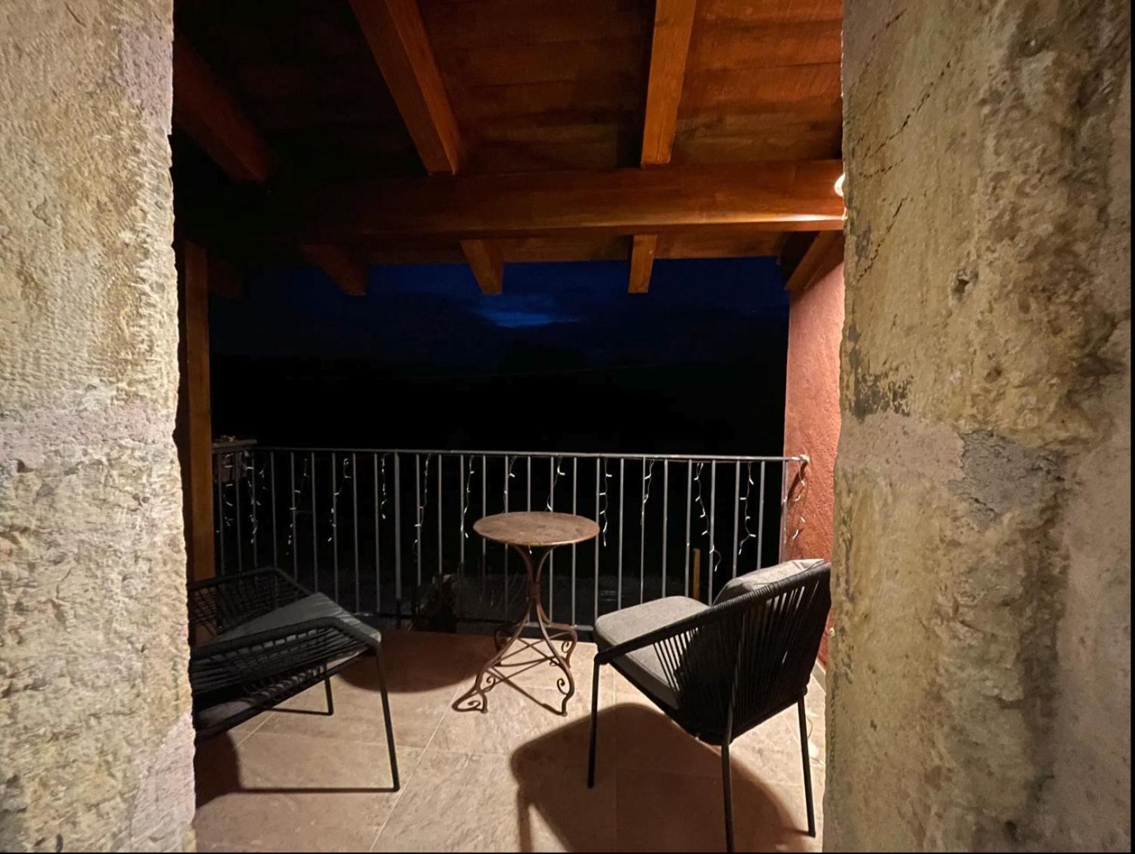 La Casa Del Cantero Pinilla del Valle Eksteriør billede