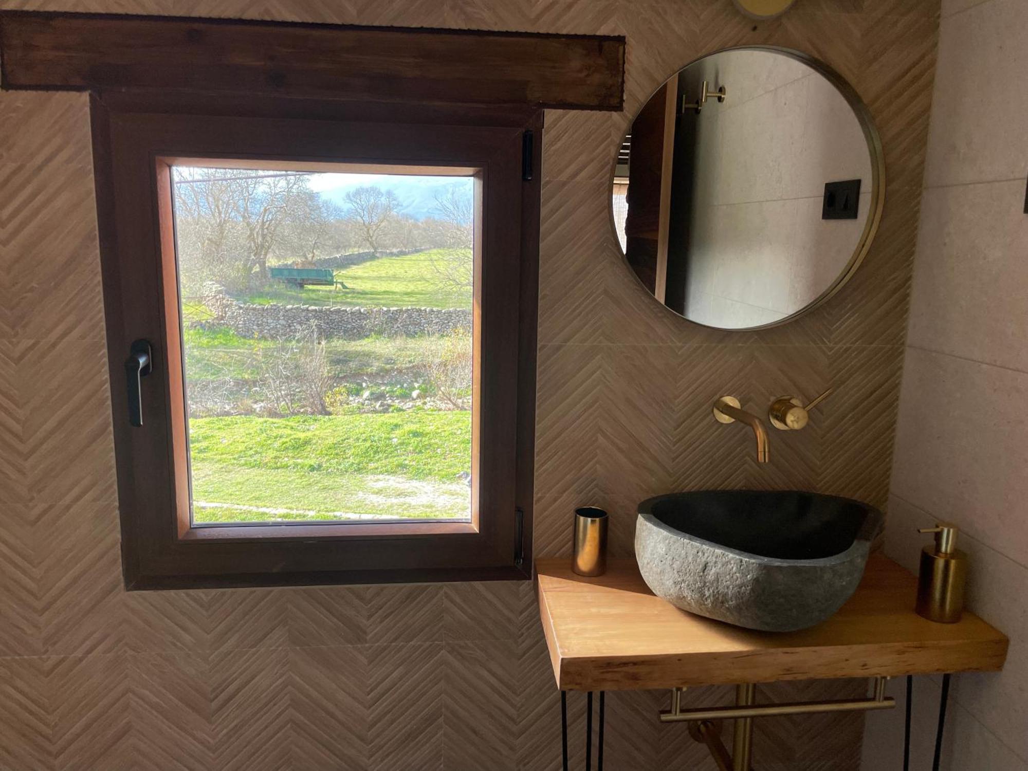 La Casa Del Cantero Pinilla del Valle Eksteriør billede