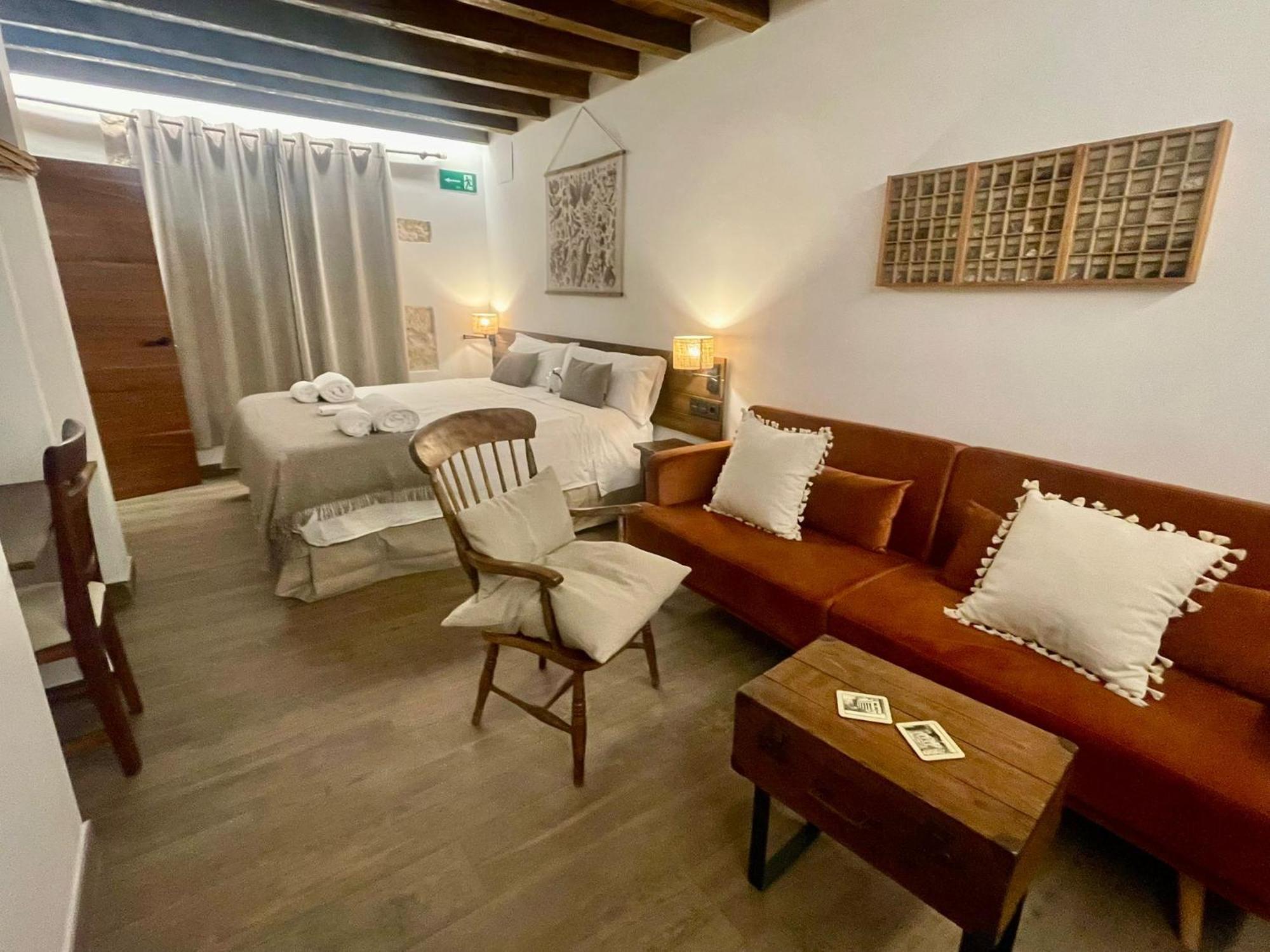 La Casa Del Cantero Pinilla del Valle Eksteriør billede